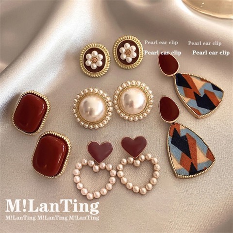 Vintage Hong Kong-style red drop-shaped heart pearl stud earrings for women, cross-border wholesale.-Factory wholesale